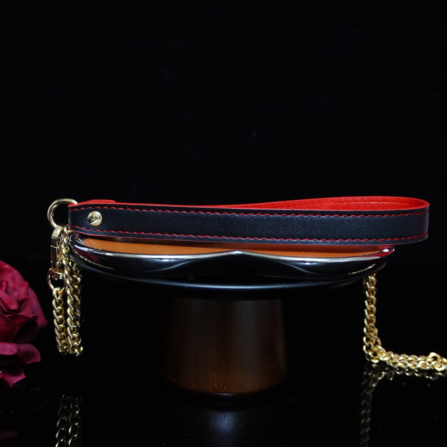 Sanguine Shadows - Contrast Stitched Leather Collar and Chain Leash