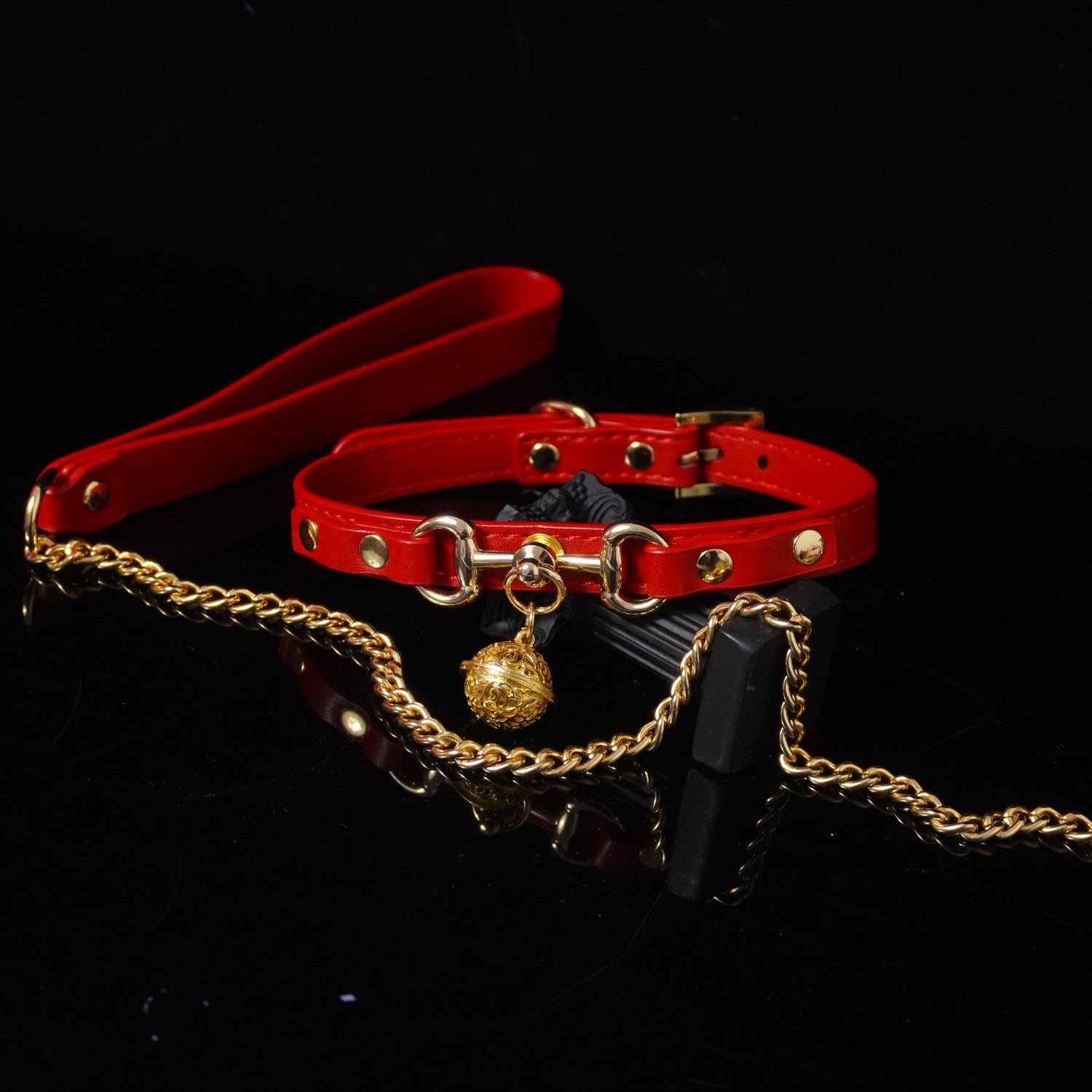 Genuine Leather Locking Collar with Stainless Steel Buckle